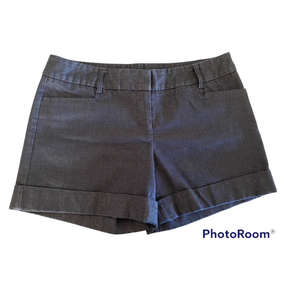 Express Black Women's Cuffed Dress Shorts